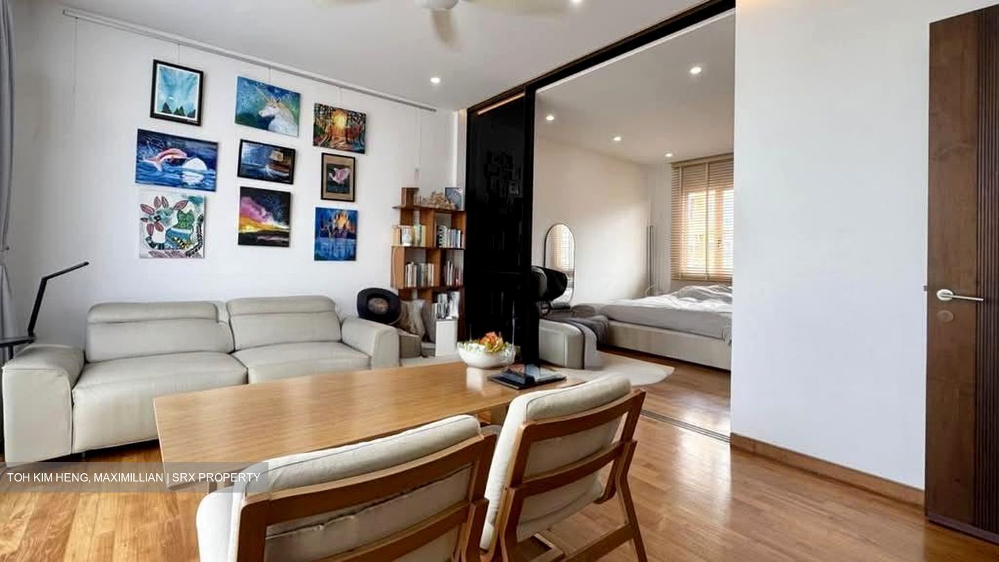 Sims Avenue (D14), Terrace #574515561